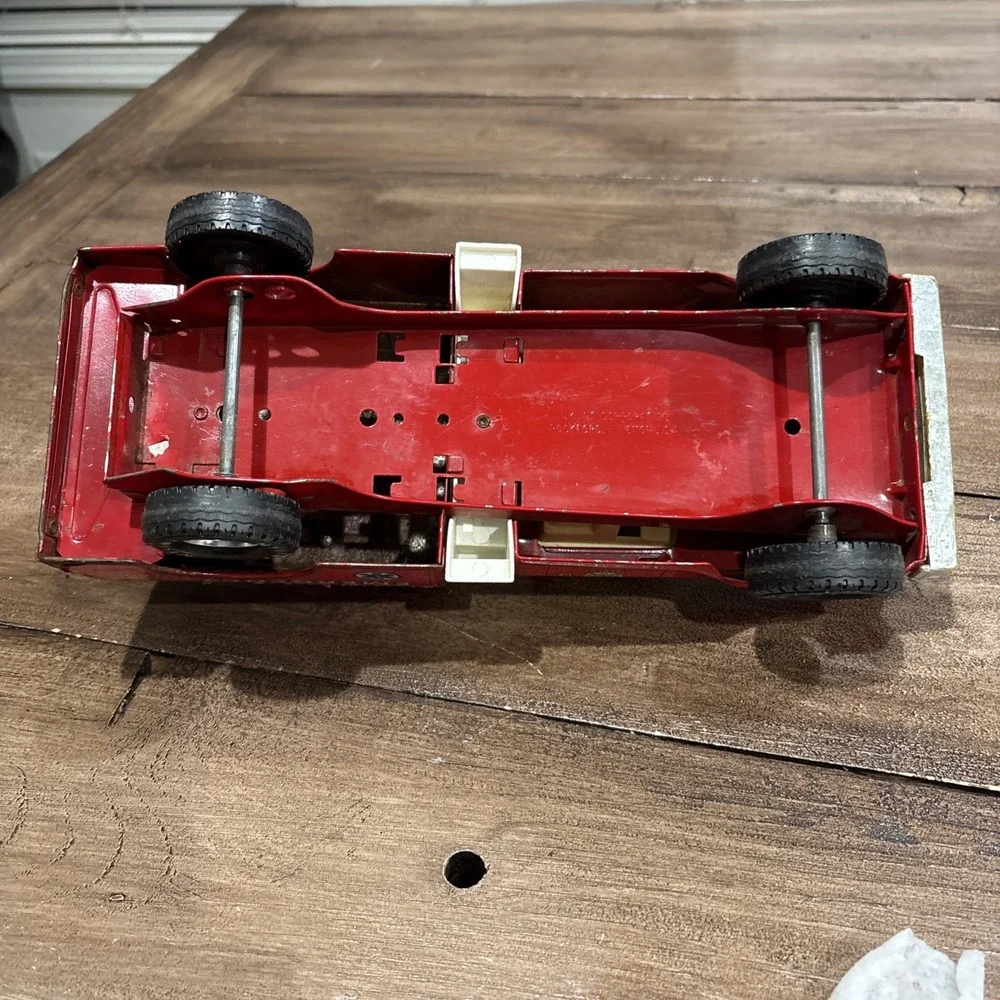 Nylint Fire Department Emergency‎ Response Team Vintage Metal Red Truck
